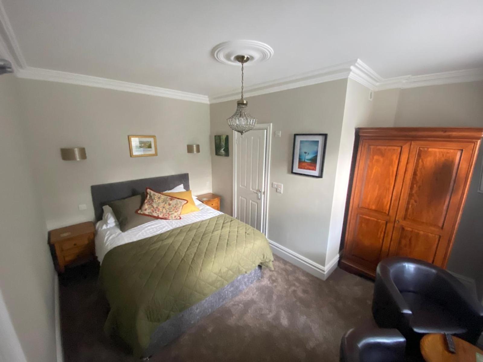 Claremont House Keswick Bed & Breakfast เคสวิค ภายนอก รูปภาพ